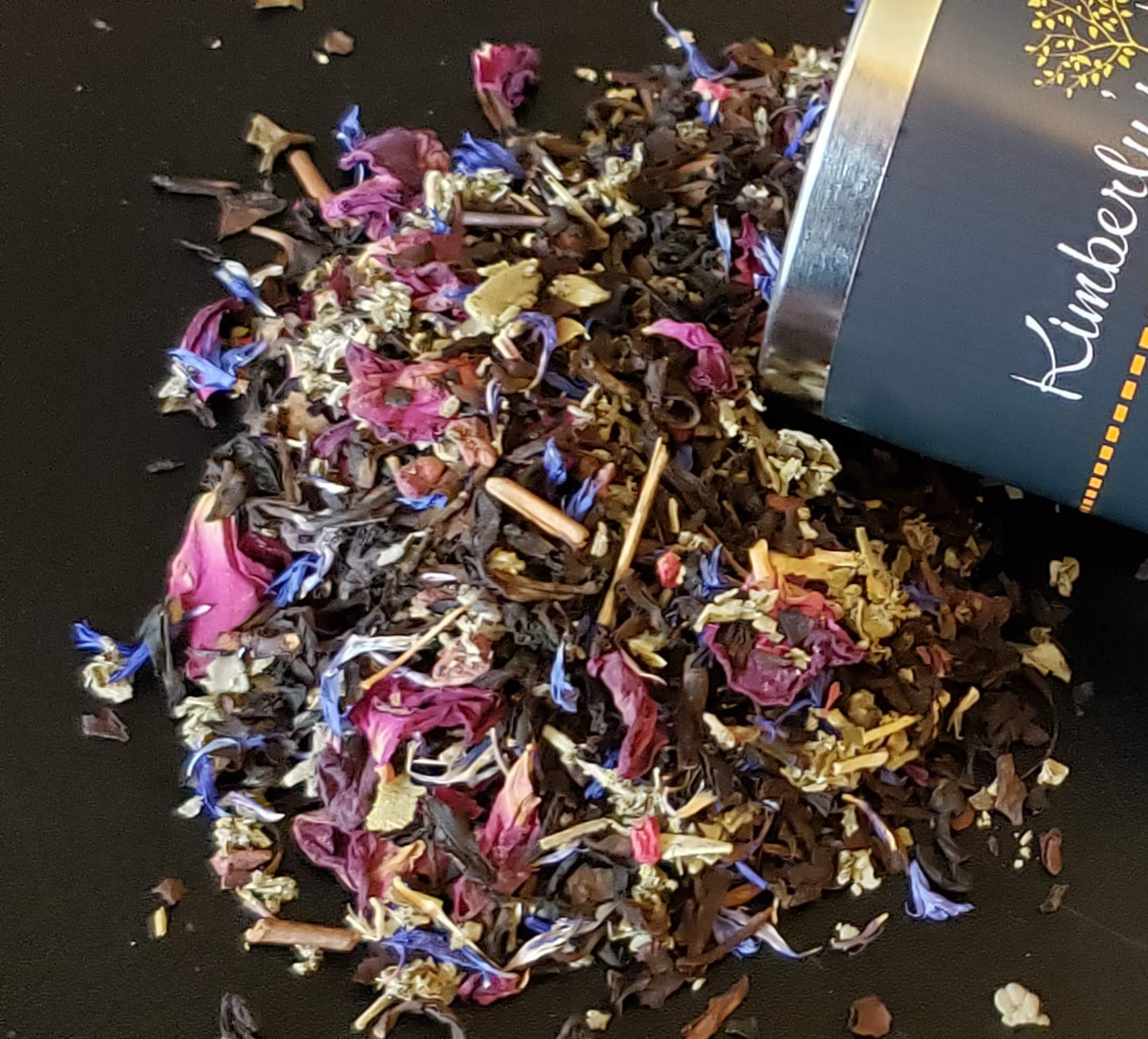 Blackberry Sage Oolong Tea..Delicious Loose tea Made with Real Blackberries