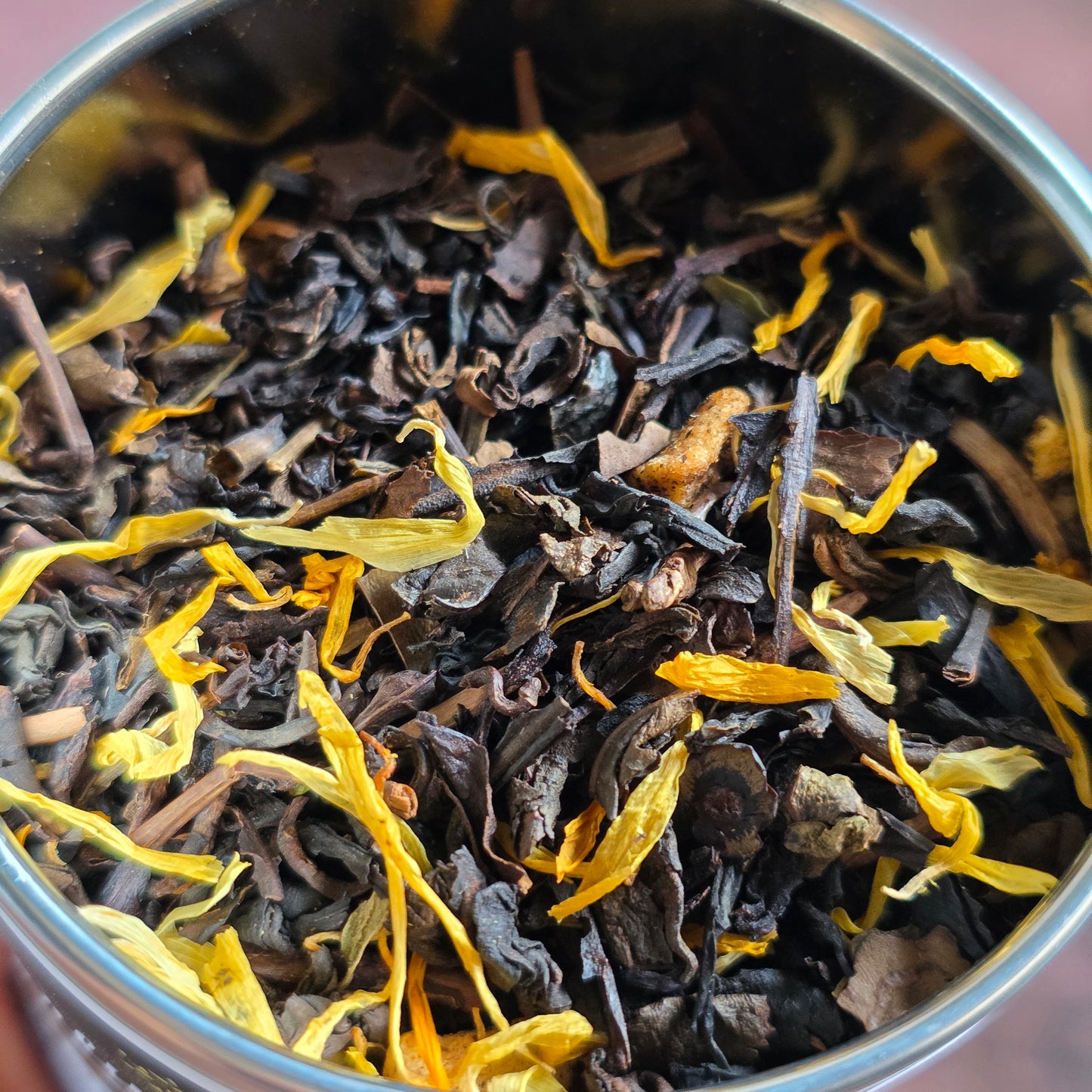 Peach Oolong Smooth Oolong tea with Real Peach Pieces