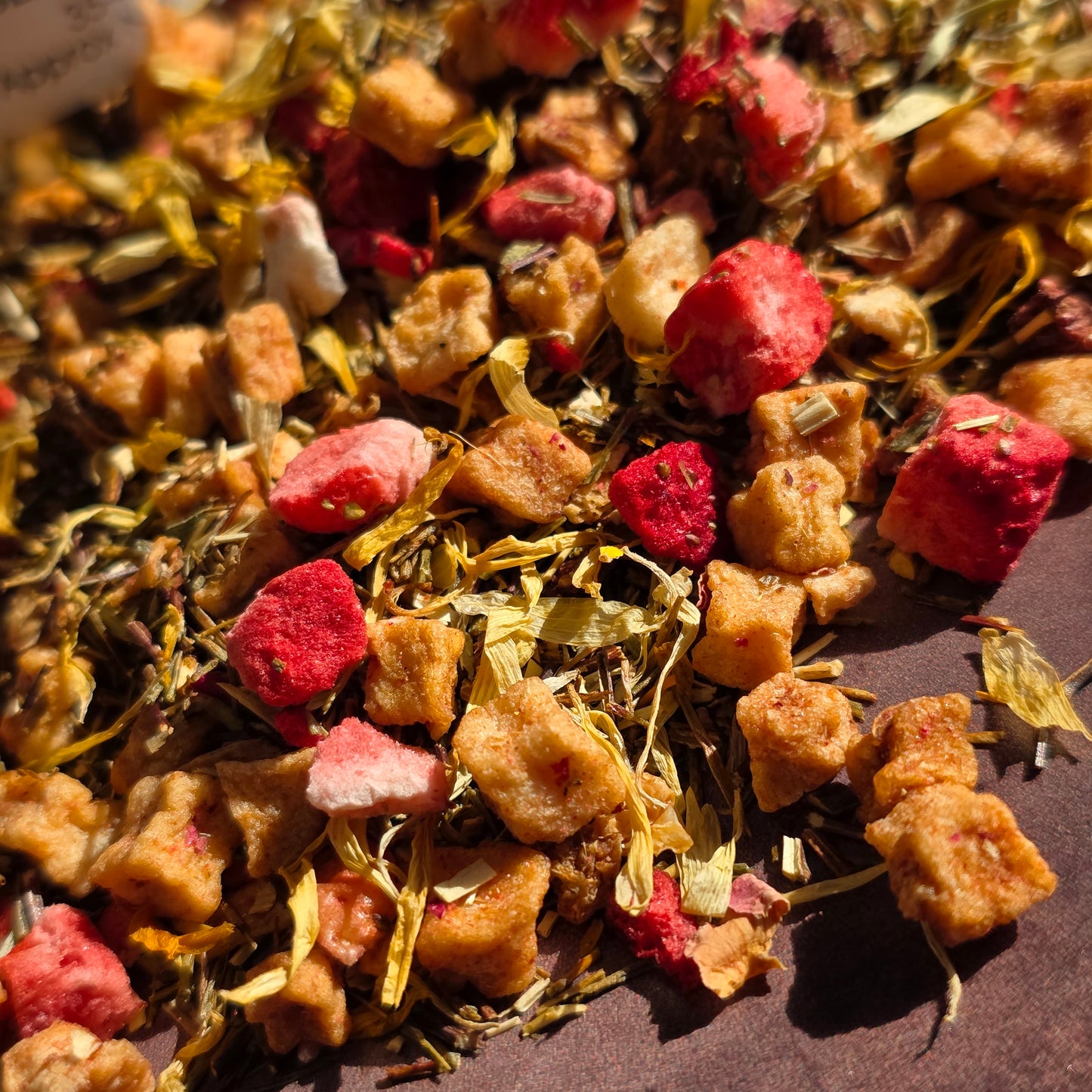 Strawberry Lemonade Rooibos Tea delicious Caffeine free tea made with real strawberries, lemon & Peaches