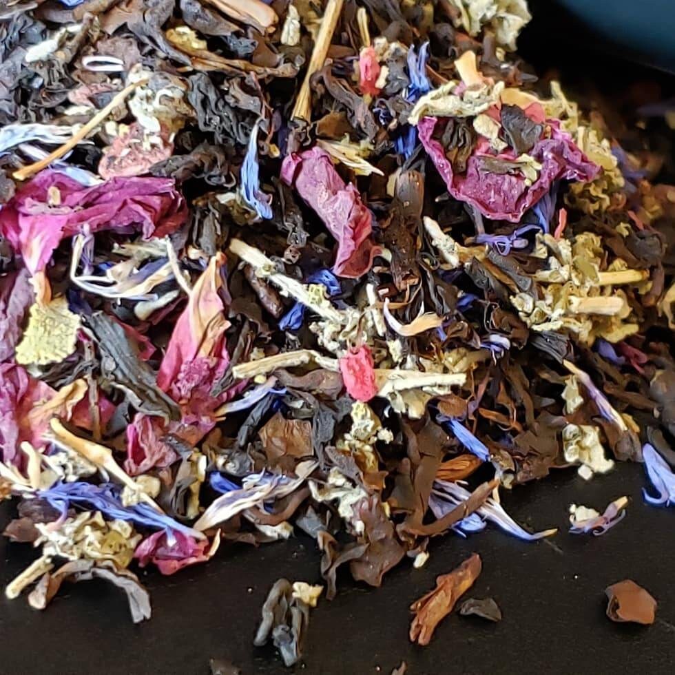 Blackberry Sage Oolong Tea..Delicious Loose tea Made with Real Blackberries