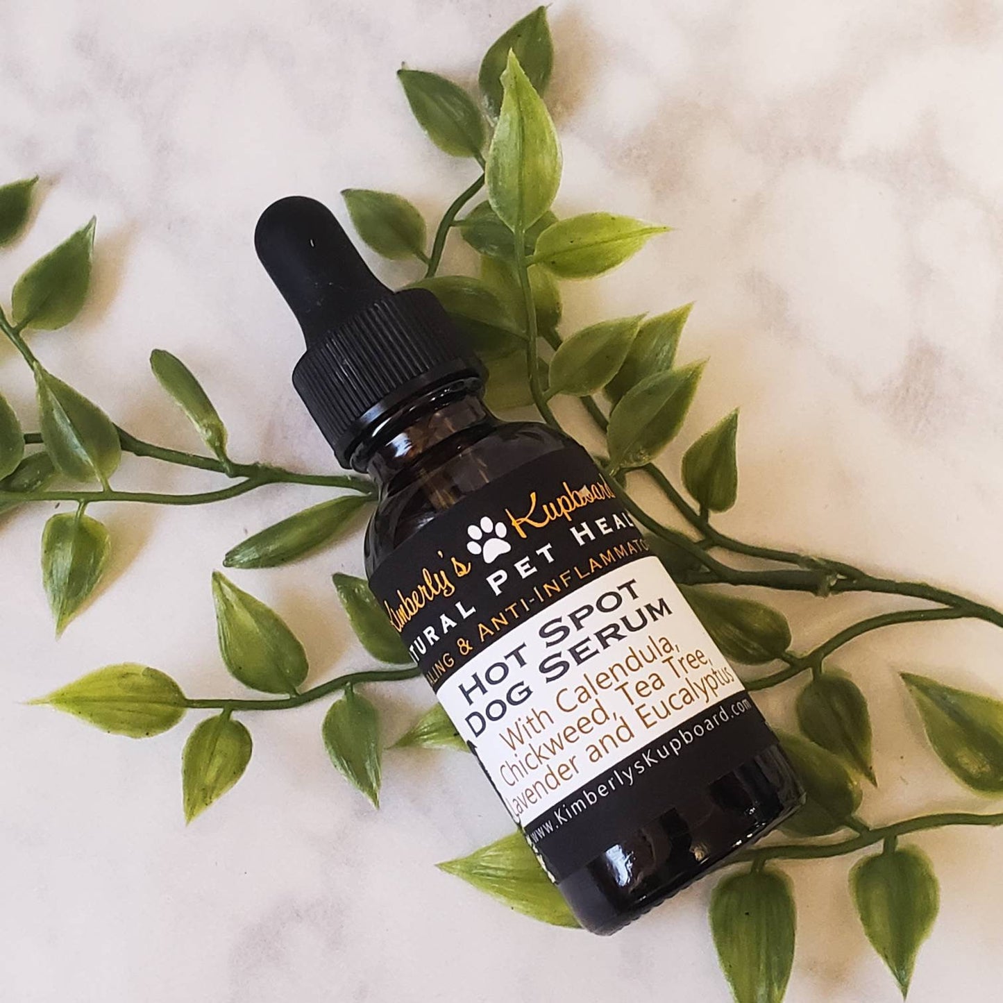 Hot Spot Dog treatment for irritated, itchy skin on dogs...Made with Chickweed, Eucalyptus and Lavender